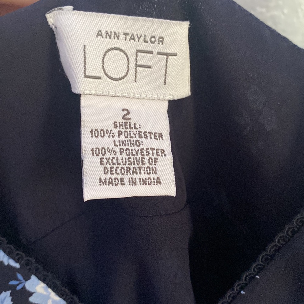 Loft Dress - Picture 3 of 3